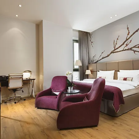 The Posthouse Potsdamer Platz- Leonardo Limited Edition Berlín