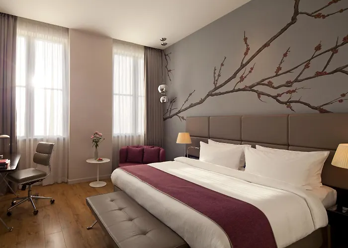 The Posthouse Potsdamer Platz- Leonardo Limited Edition