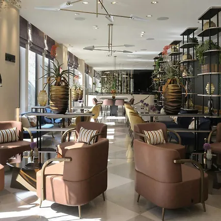Отель The Posthouse Potsdamer Platz- Leonardo Limited Edition 4*
