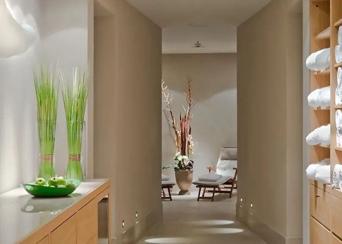 The Posthouse Potsdamer Platz- Leonardo Limited Edition