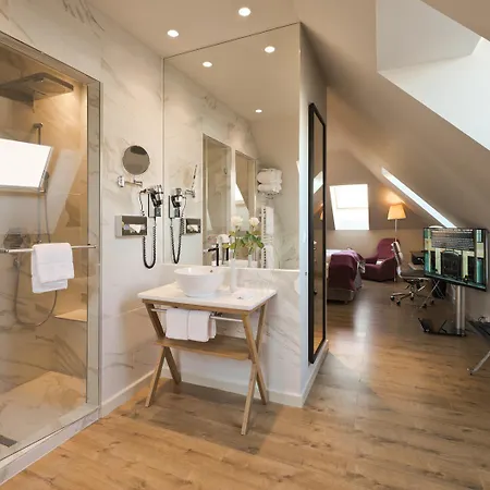 The Posthouse Potsdamer Platz- Leonardo Limited Edition 호텔